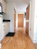 Still Life Canary Wharf Executive