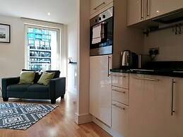 Still Life Canary Wharf Executive