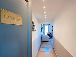 Villa Singulière By Louhou Collection