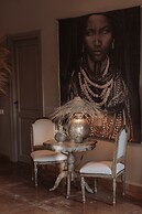 Villa Singulière By Louhou Collection