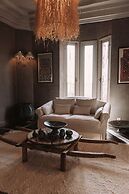 Villa Singulière By Louhou Collection