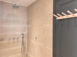 Villa Singulière By Louhou Collection