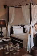 Villa Singulière By Louhou Collection