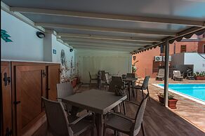 Relaxing Cristal Blu Studio Sleeps 4 Persons