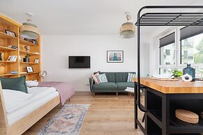 Stare Podgorze Sliska by Renters