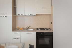 Stylish Residence Le Fontane 1 Bedroom Apartment Sleeps 2 Persons