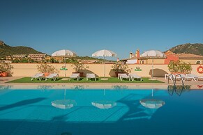 Stylish Residence Le Fontane 1 Bedroom Apartment Sleeps 2 Persons