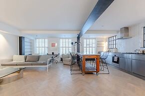 Sleek & Stylish 2BD Flat - Warren Street