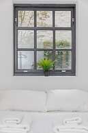 Sleek & Stylish 2BD Flat - Warren Street