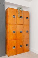 Sleek & Stylish 2BD Flat - Warren Street