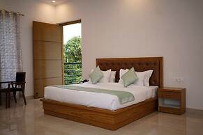 THE WHITE OAK CORBETT SPA & RESORT