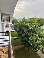 THE WHITE OAK CORBETT SPA & RESORT