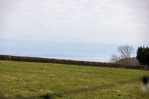 Willows Rest - 1 Bed Shepherd's Hut - Pentlepoir