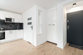 Studios Krośnieńska by Renters