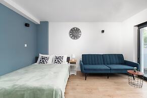 Studios Krośnieńska by Renters