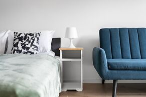 Studios Krośnieńska by Renters