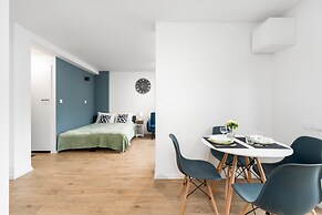 Studios Krośnieńska by Renters