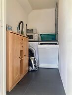 Spacious 6-person Holiday Home Dijkrose Close to the Lauwersmeer