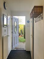 Spacious 6-person Holiday Home Dijkrose Close to the Lauwersmeer