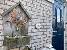 Spacious 6-person Holiday Home Dijkrose Close to the Lauwersmeer