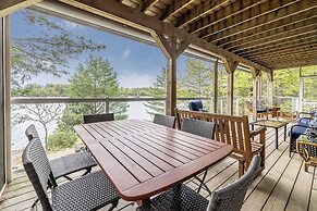 Muskoka Lakeshore Cottage Bliss