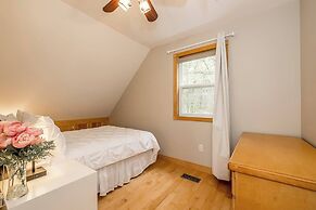 Muskoka Lakeshore Cottage Bliss