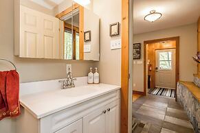 Muskoka Lakeshore Cottage Bliss