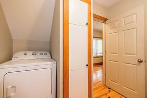 Muskoka Lakeshore Cottage Bliss