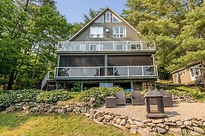 Muskoka Lakeshore Cottage Bliss