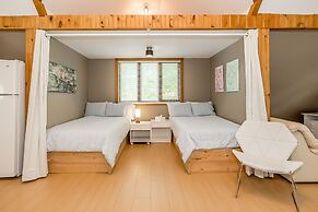 Muskoka Lakeshore Cottage Bliss