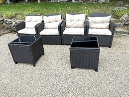 Muskoka Lakeshore Cottage Bliss