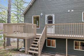 Muskoka Lakeshore Cottage Bliss