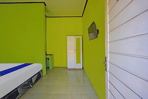 SPOT ON 92669 Guesthouse Prima SyariahNearGPdI Anugerah