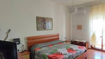Room in Apartment - La Palma King Room With Balcony Lapalmarooms
