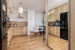 Batorego 7 Apartament Gdynia by Renters