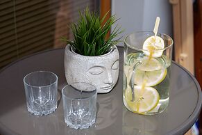 Batorego 7 Apartament Gdynia by Renters