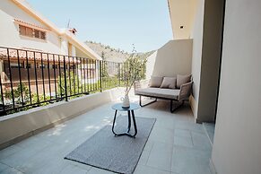 Thymises Boutique Hotel