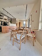 Thymises Boutique Hotel