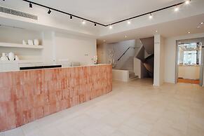 Thymises Boutique Hotel