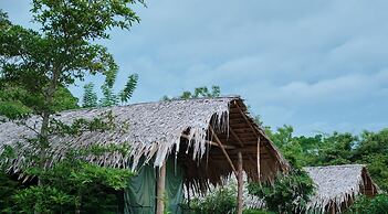 Forest Lodge Eco Camp