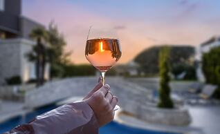 Artdeco Luxury Suites