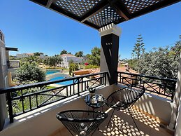 Artdeco Luxury Suites