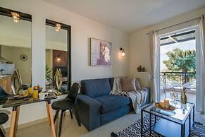 Artdeco Luxury Suites