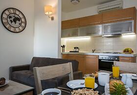 Artdeco Luxury Suites