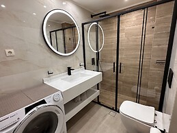 Artdeco Luxury Suites