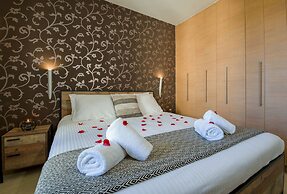 Artdeco Luxury Suites