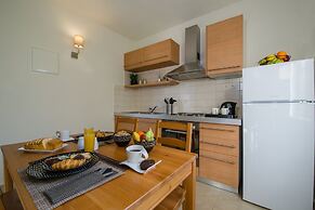 Artdeco Luxury Suites