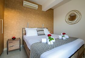 Artdeco Luxury Suites