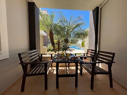 Artdeco Luxury Suites