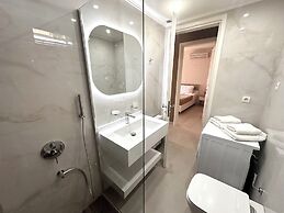 Artdeco Luxury Suites